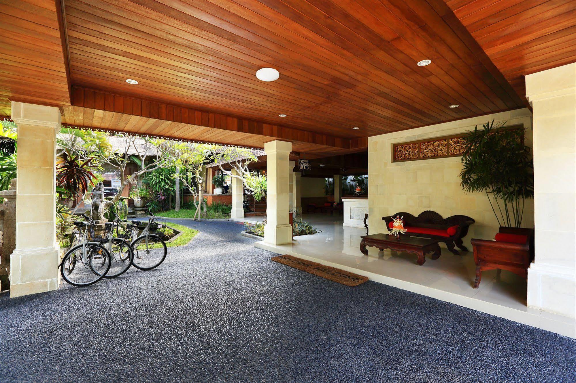 Laghawa Beach Hotel&Villa Sanur Exterior foto
